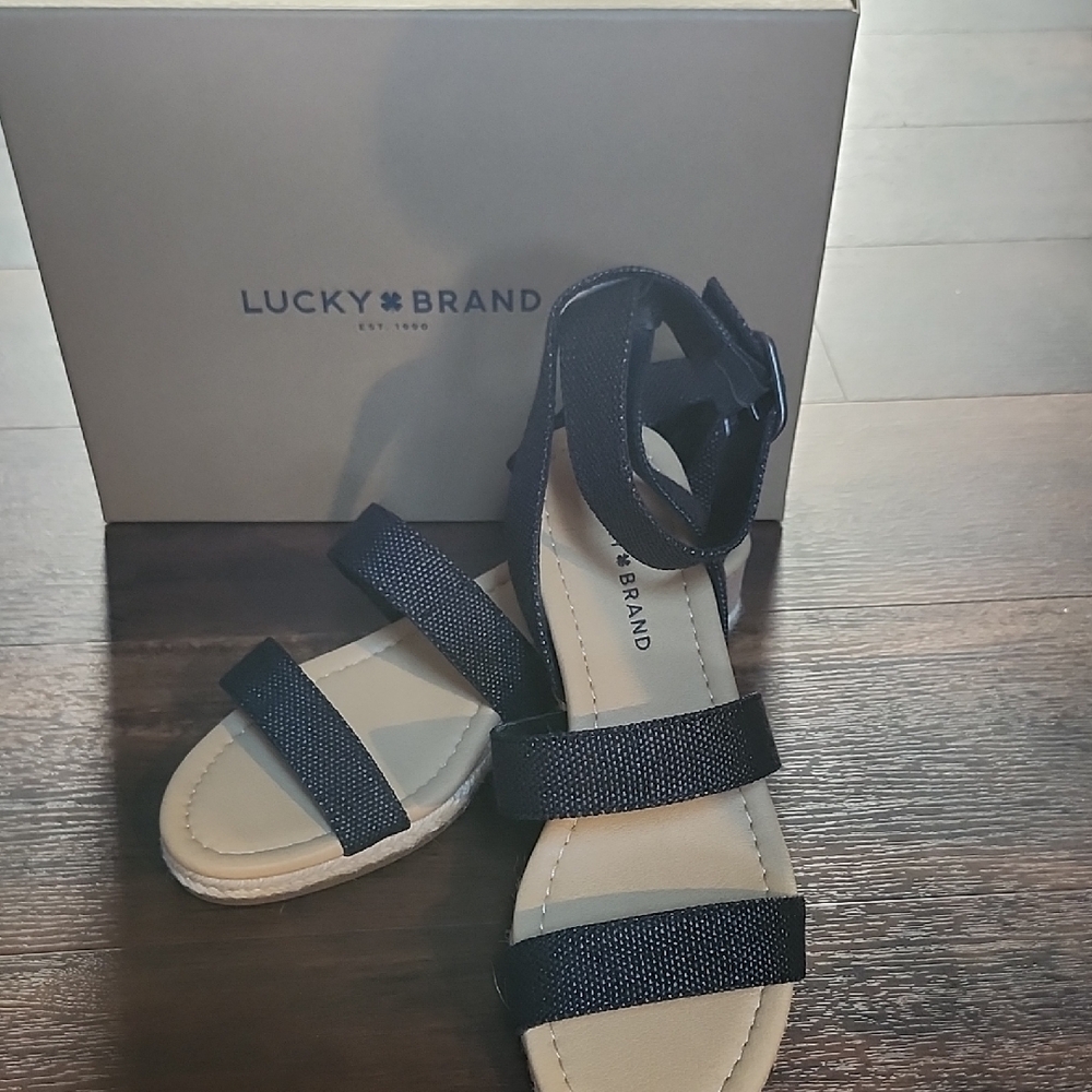 Lucky Brand Navy Strappy Sandals